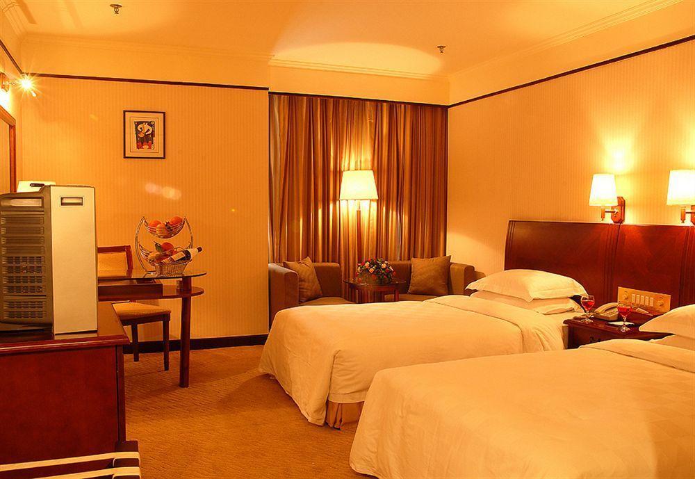 שנג'ן Royalty Hotel מראה חיצוני תמונה