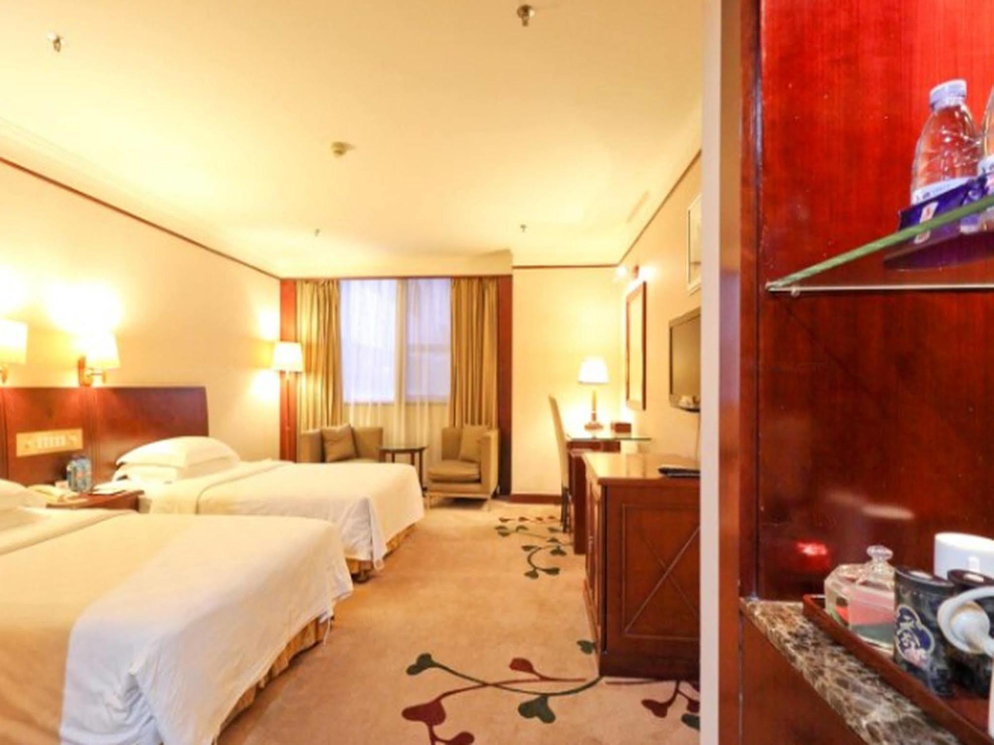 שנג'ן Royalty Hotel מראה חיצוני תמונה